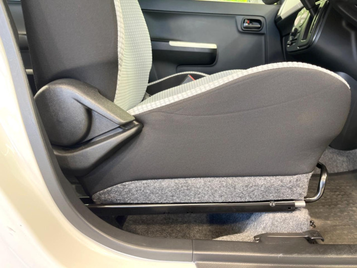 2017 Suzuki Alto DBA-HA36S (UW-6a0a8201bce10)[27]