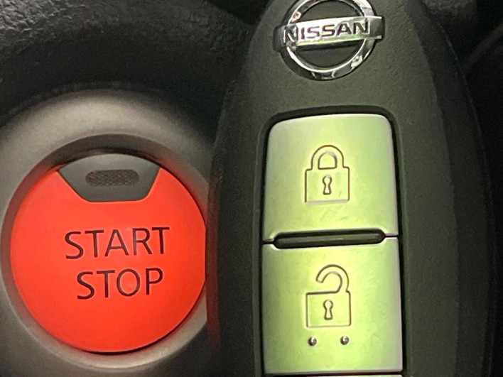 2016 Nissan Note DAA-HE12 (UW-6a0a82060e6af)[5]