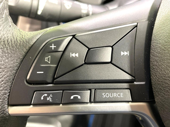 2020 Nissan Note DAA-HE12 (UW-6a0a82083d0bd)[29]