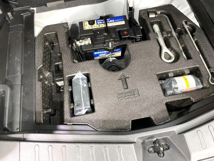 2020 Nissan Note DAA-HE12 (UW-6a0a82083d0bd)[16]