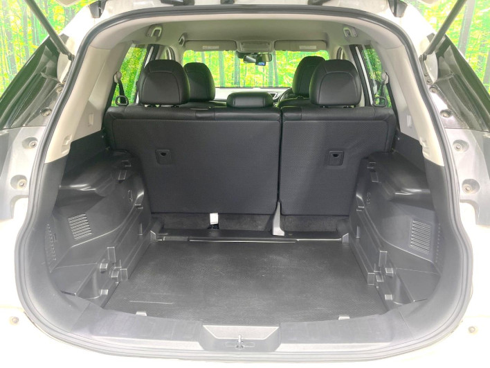 2014 Nissan X-Trail DBA-NT32 (UW-6a0a8213e8d5a)[29]