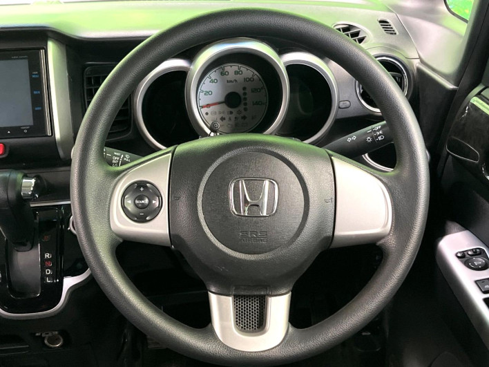 2014 Honda N-BOX DBA-JF1 (UW-6a0a821f9469b)[18]