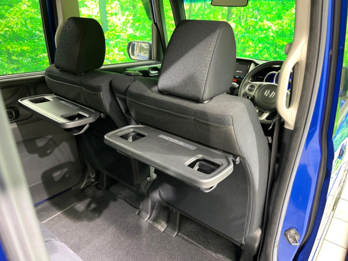 2015 Honda N-BOX CUSTOM DBA-JF1 (UW-6a0a82205d593)[18]
