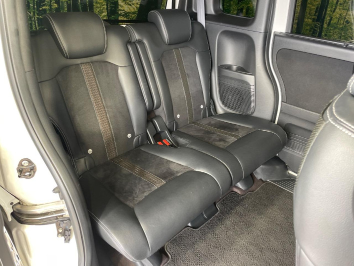 2019 Honda N-BOX CUSTOM DBA-JF3 (UW-6a0a822790617)[22]