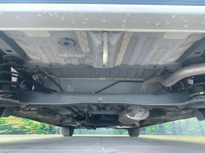 2019 Honda N-BOX CUSTOM DBA-JF3 (UW-6a0a822790617)[28]