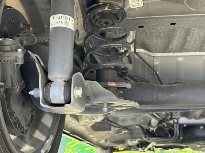 2023 Honda N-BOX CUSTOM 6BA-JF5 (UW-6a0a822c637d9)[23]