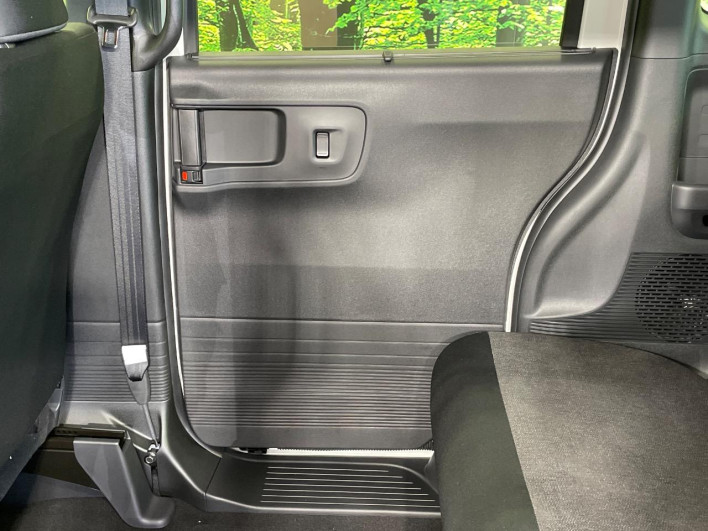 2026 Honda N-BOX CUSTOM 6BA-JF5 (UW-6a0a822f63f0b)[19]