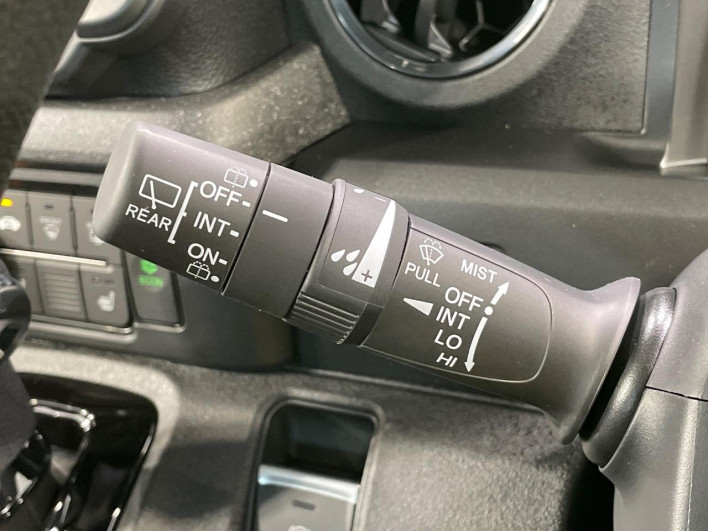 2026 Honda N-BOX CUSTOM 6BA-JF5 (UW-6a0a822f63f0b)[7]