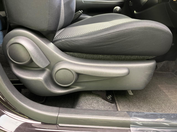 2018 Nissan March DBA-K13 (UW-6a0a8236816b2)[24]