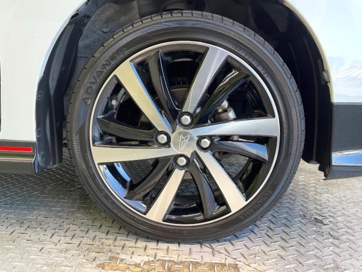 2015 Daihatsu Cast DBA-LA250S (UW-6a0a8249a5bf9)[16]