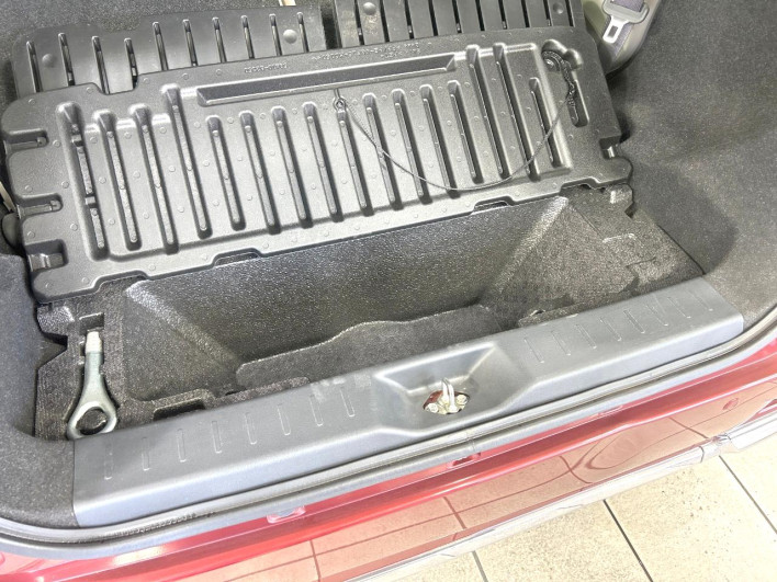 2015 Daihatsu Cast DBA-LA250S (UW-6a0a824a6f6e6)[27]