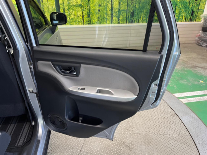 2017 Daihatsu Cast DBA-LA250S (UW-6a0a824b8b721)[22]