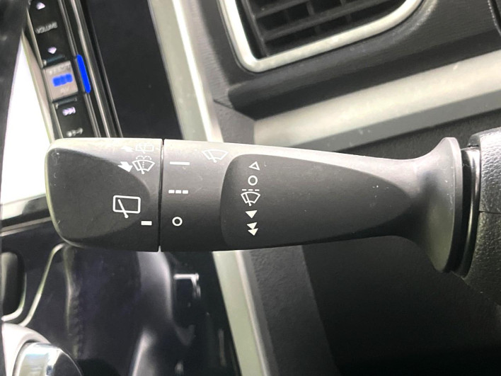 2018 Daihatsu Tanto DBA-LA600S (UW-6a0a825513fac)[15]