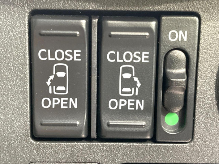 2021 Toyota Pixis Mega 3BA-LA700A (UW-6a0a825addb82)[23]