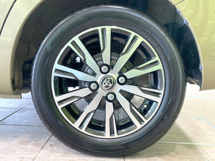 2021 Toyota Pixis Mega 3BA-LA700A (UW-6a0a825addb82)[20]