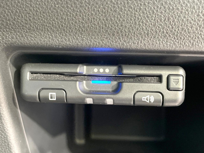 2021 Toyota Pixis Mega 3BA-LA700A (UW-6a0a825addb82)[25]