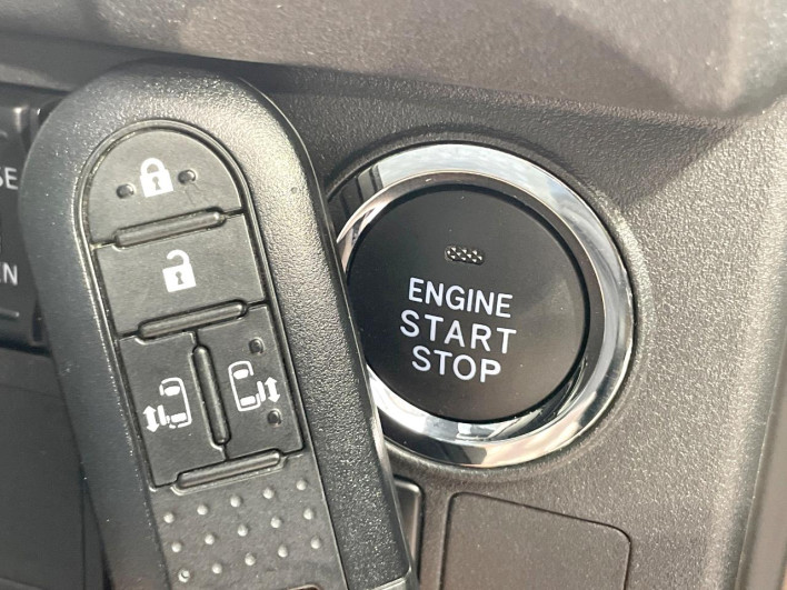 2021 Toyota Pixis Mega 3BA-LA700A (UW-6a0a825addb82)[22]