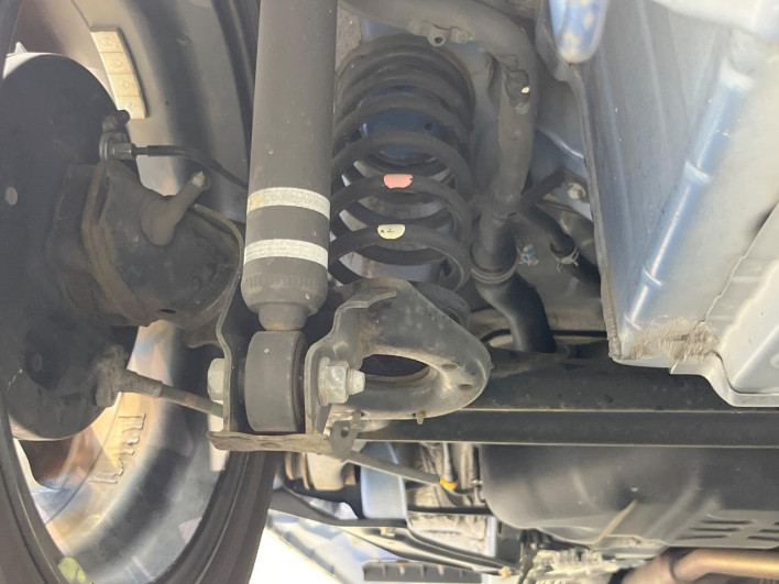 2015 Daihatsu Wake DBA-LA700S (UW-6a0a825b074e1)[16]