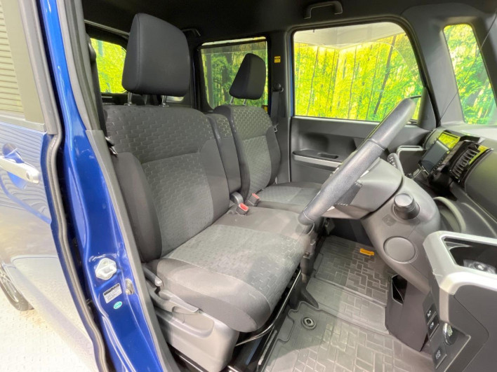 2015 Daihatsu Wake DBA-LA700S (UW-6a0a825b074e1)[26]