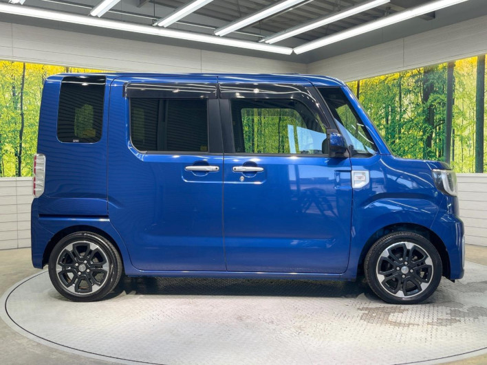 2015 Daihatsu Wake DBA-LA700S (UW-6a0a825b074e1)[20]