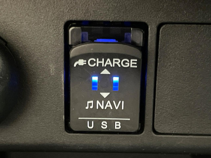 2019 Daihatsu Move Canbus 5BA-LA800S (UW-6a0a825d4dc86)[27]