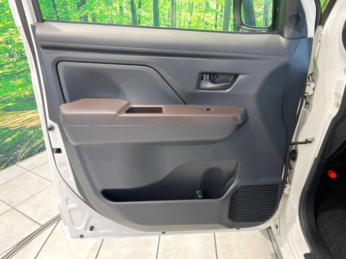 2017 Toyota TANK DBA-M900A (UW-6a0a8266c3a60)[13]