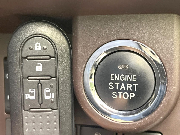 2018 Toyota Roomy DBA-M900A (UW-6a0a8268117e7)[26]