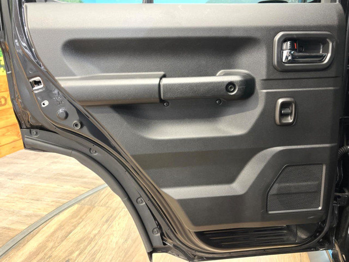 2025 Suzuki Jimny Nomad 3BA-JC74W (UW-6a0a82719db45)[27]
