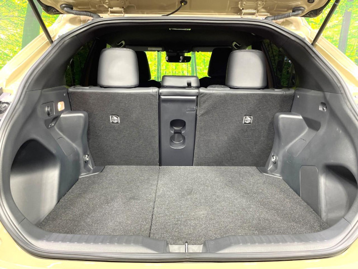2023 Toyota Yaris Cross 6AA-MXPJ10 (UW-6a0a829dd02ff)[13]