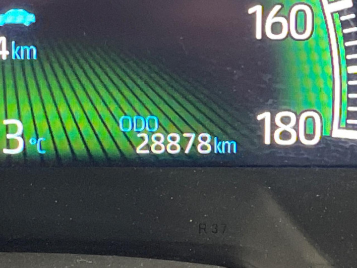 2022 Toyota Voxy 6BA-MZRA90W (UW-6a0a82ab73b66)[2]