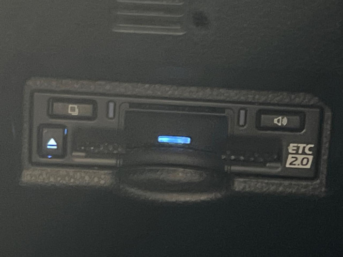 2022 Toyota Voxy 6BA-MZRA90W (UW-6a0a82ab73b66)[20]