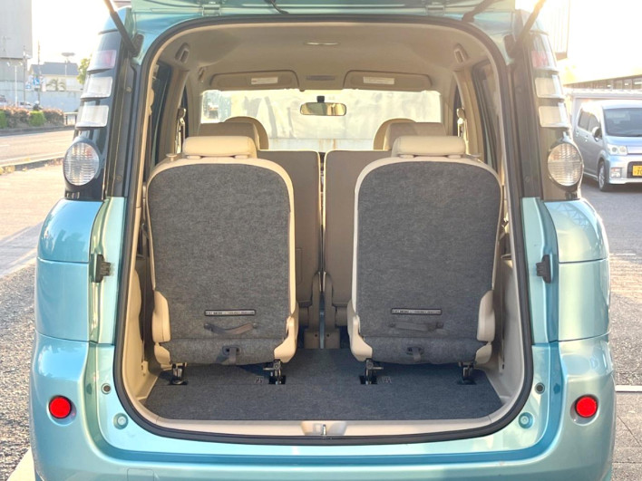 2010 Toyota Sienta DBA-NCP81G (UW-6a0a82add720d)[19]