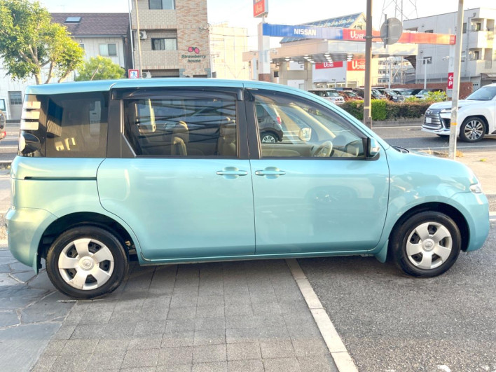 2010 Toyota Sienta DBA-NCP81G (UW-6a0a82add720d)[24]