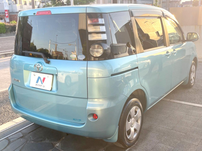 2010 Toyota Sienta DBA-NCP81G (UW-6a0a82add720d)[23]