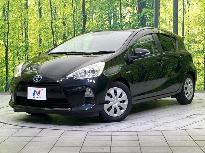 2013 Toyota Aqua DAA-NHP10 (UW-6a0a82af35611)[0]