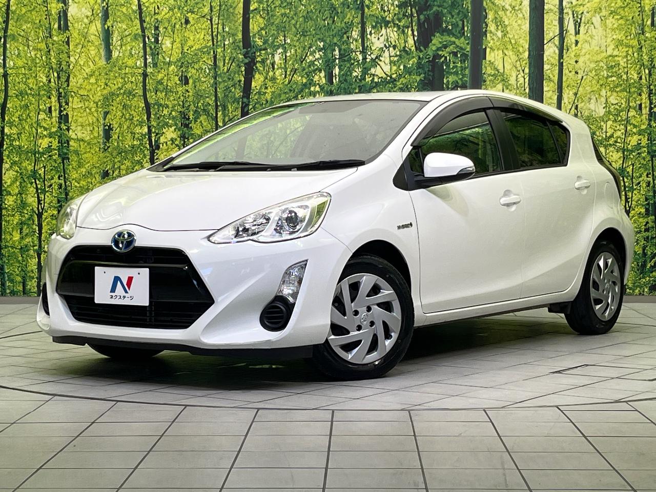 2015 Toyota Aqua DAA-NHP10