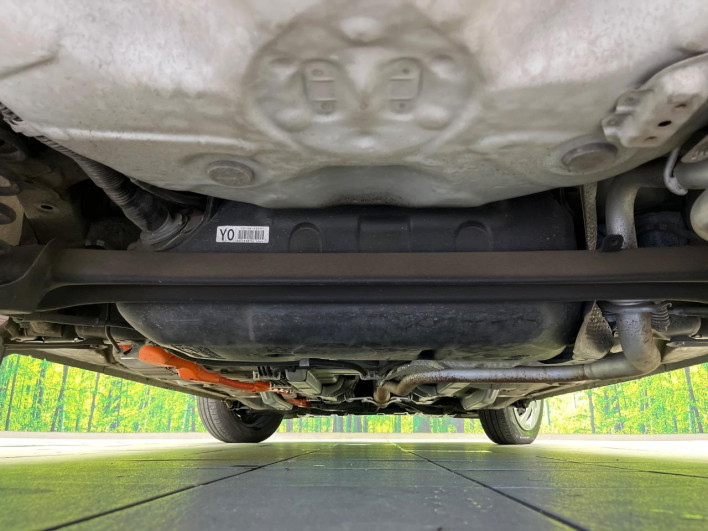 2015 Toyota Aqua DAA-NHP10 (UW-6a0a82b2354ed)[26]