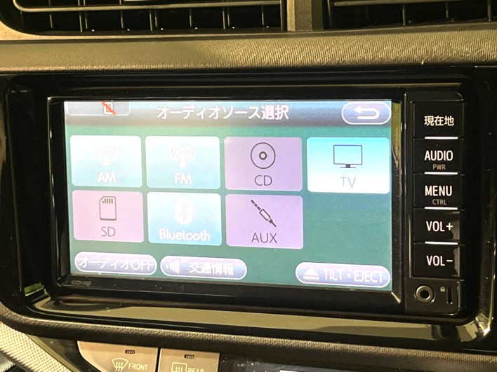 2017 Toyota Aqua DAA-NHP10 (UW-6a0a82b2e1263)[13]