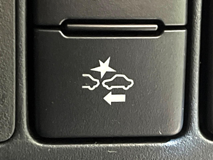 2017 Toyota Aqua DAA-NHP10 (UW-6a0a82b2e1263)[26]