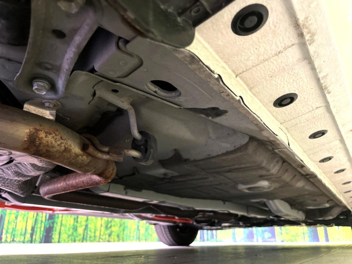 2017 Toyota Aqua DAA-NHP10 (UW-6a0a82b2e1263)[28]