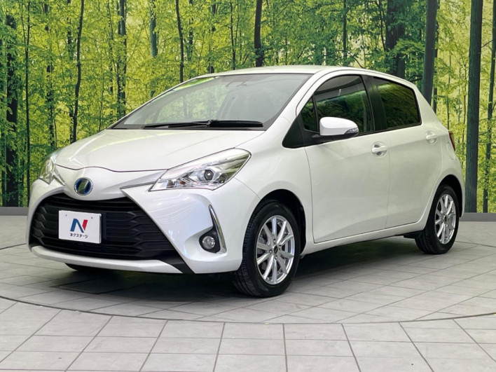 2017 Toyota Vitz DAA-NHP130 (UW-6a0a82b5b424d)[16]