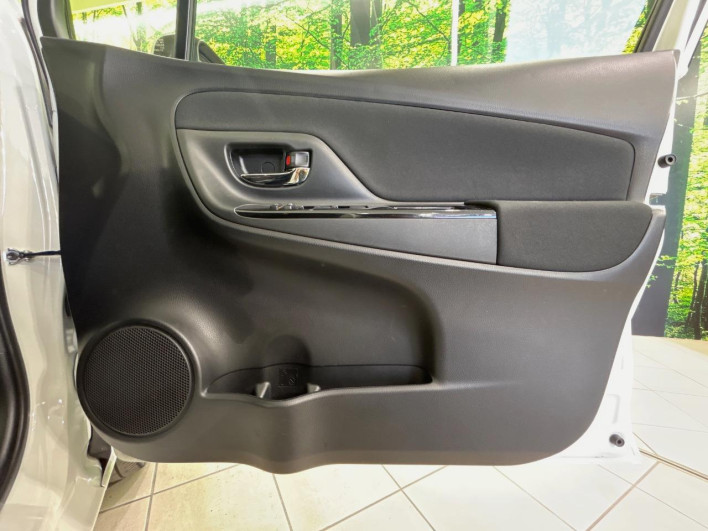2019 Toyota Vitz DAA-NHP130 (UW-6a0a82b5b9121)[29]