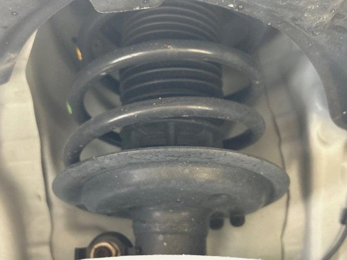 2019 Toyota Vitz DAA-NHP130 (UW-6a0a82b5b9121)[11]