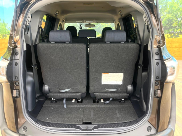2015 Toyota Sienta DAA-NHP170G (UW-6a0a82b5d9537)[29]