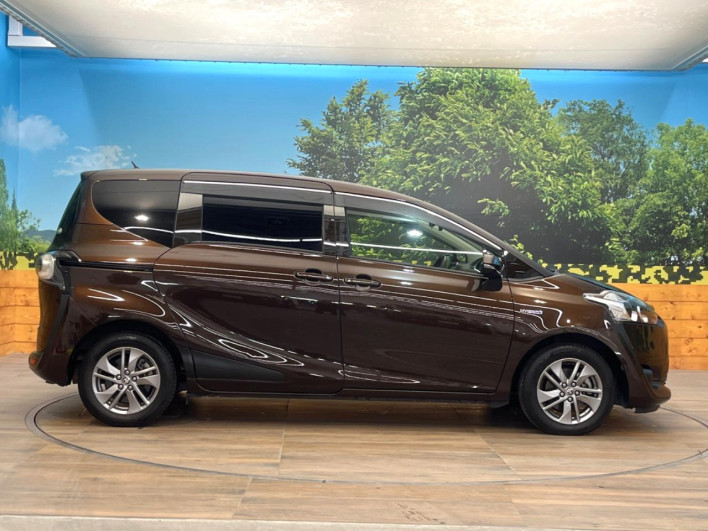 2015 Toyota Sienta DAA-NHP170G (UW-6a0a82b5d9537)[8]