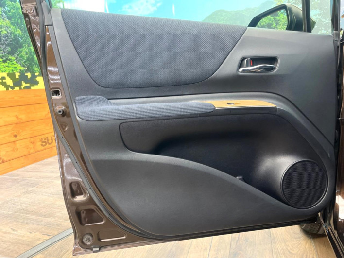2015 Toyota Sienta DAA-NHP170G (UW-6a0a82b5d9537)[26]