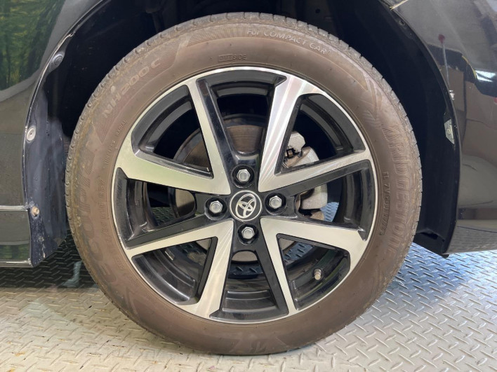 2017 Toyota Corolla Fielder DAA-NKE165G (UW-6a0a82b7b779c)[23]