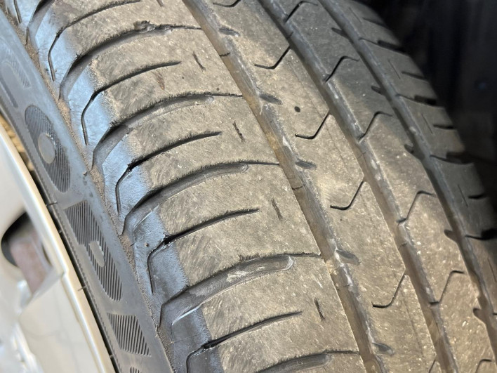 2015 Toyota Spade DBA-NSP141 (UW-6a0a82b829e4f)[6]