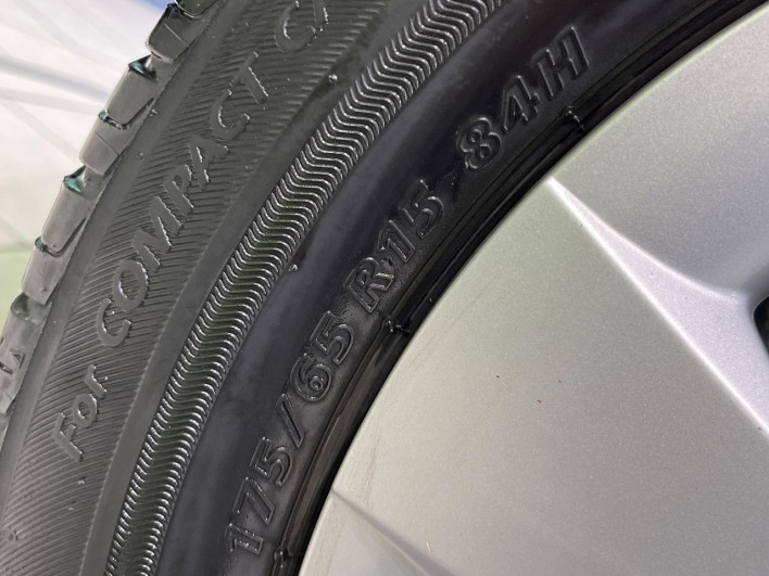 2015 Toyota Spade DBA-NSP141 (UW-6a0a82b829e4f)[8]