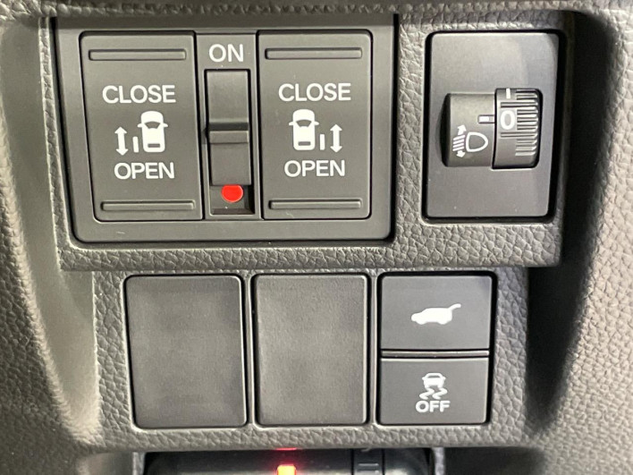 2023 Honda Step Wagon 6AA-RP8 (UW-6a0a82c0184b7)[15]
